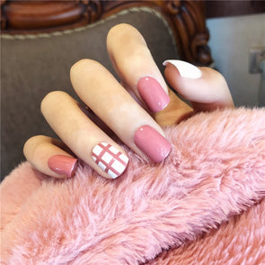 24pcs/set Fake Nails Lattice Grid Design Artificial French Multiple Colors False Nails Tips Press on Nails with Glue Sticker